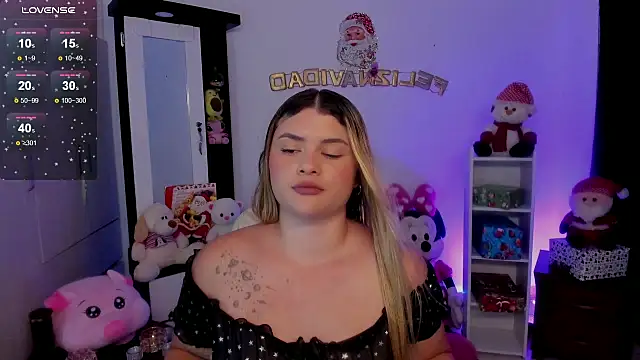 chloejones   online show from December 4, 2024, 5:11 pm