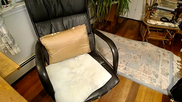 Happyjaxx online show from November 18, 2025, 11:15 pm