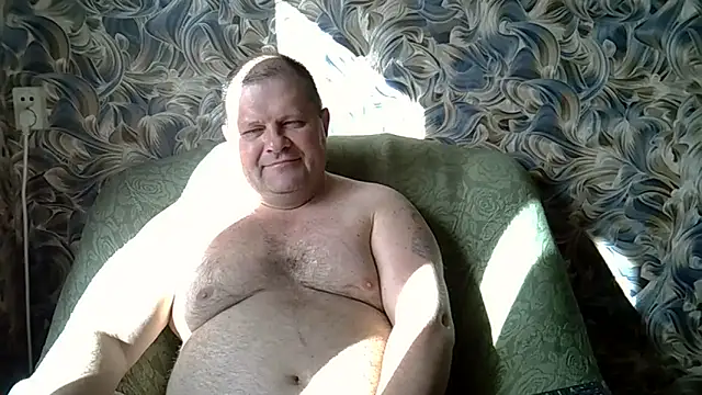 Nilola6 online show from April 5, 2026, 2:53 am