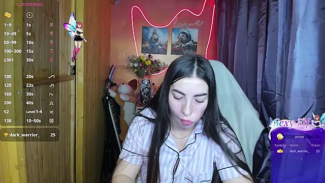 Fiery Brunette  online show from January 1, 2025, 6:58 am