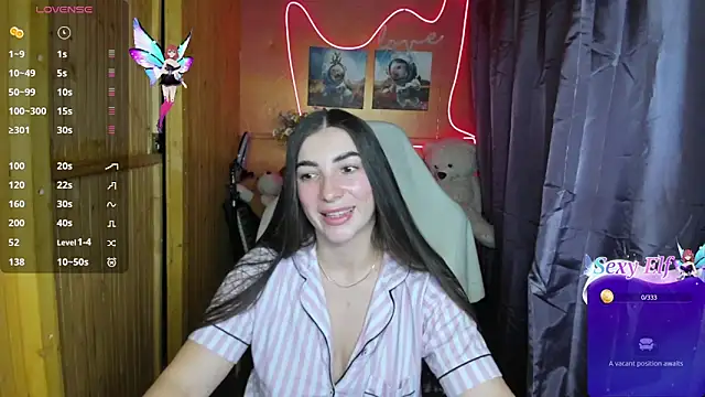 Fiery Brunette  online show from January 14, 2025, 12:45 pm