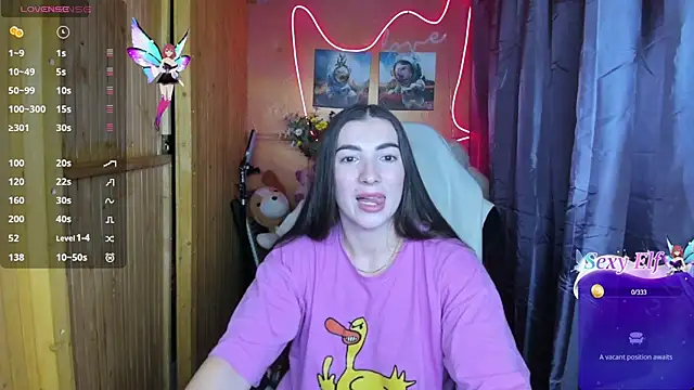 Fiery Brunette  online show from January 24, 2025, 2:19 pm