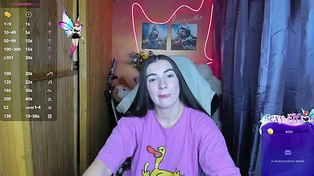 Fiery Brunette  online show from January 24, 2025, 5:21 pm