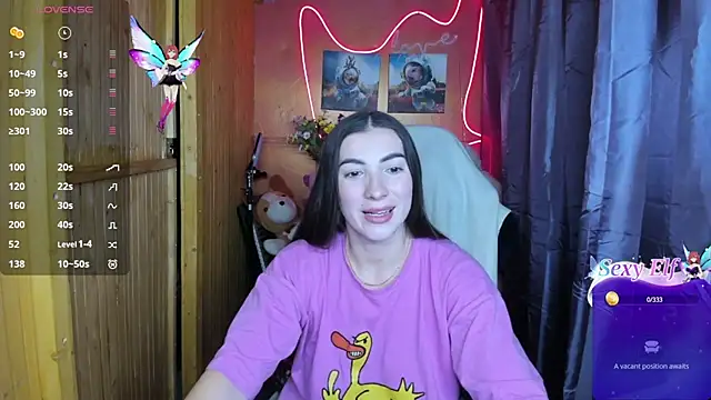 Fiery Brunette  online show from January 28, 2025, 11:49 am