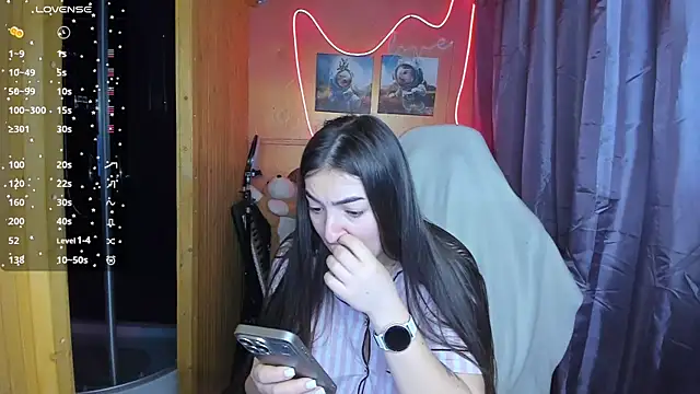 Fiery Brunette  online show from February 27, 2025, 5:02 am