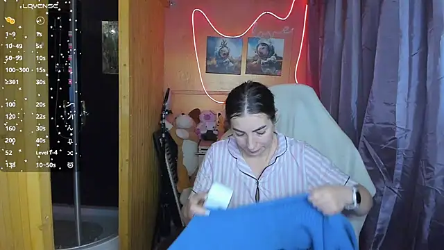 Fiery Brunette  online show from March 2, 2025, 11:18 am