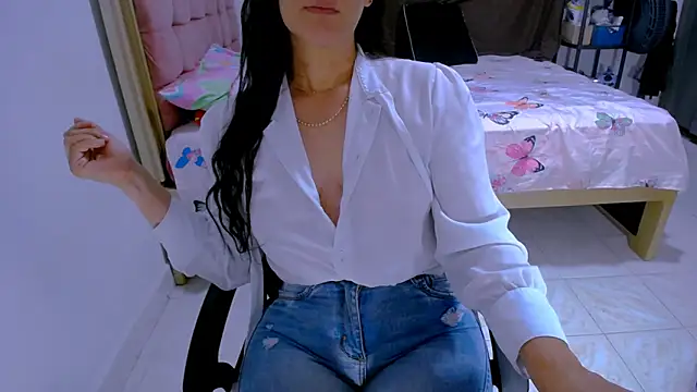 BitterMomXxx online show from May 26, 2026, 12:50 am