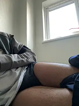 Snapshot of rhuh3991 chatting on December 19, 2024, 2:02 pm rhuh3991 online show from December 19, 2024, 2:02 pm