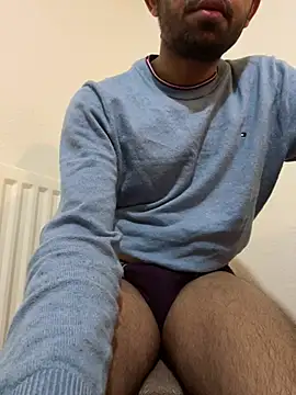 Snapshot of rhuh3991 chatting on January 5, 2025, 8:32 am rhuh3991 online show from January 5, 2025, 8:32 am