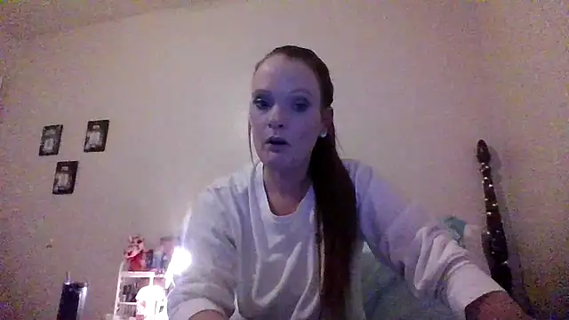 sexiginger22 online show from October 31, 2025, 2:07 pm