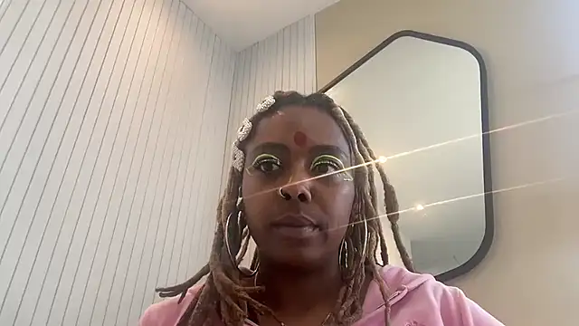 ChocolateCakeQueen online show from January 19, 2025, 9:13 pm