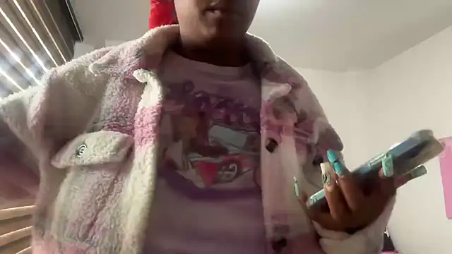 ChocolateCakeQueen online show from October 21, 2025, 12:39 pm