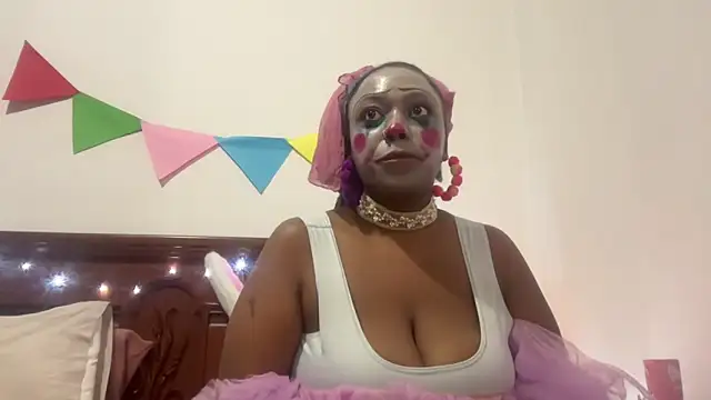 ChocolateCakeQueen online show from November 1, 2025, 3:52 am