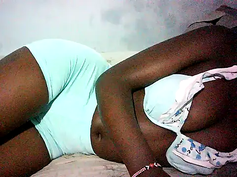 Snapshot of Sweetlolliy chatting on February 24, 2025, 7:09 pm Sweetlolliy online show from February 24, 2025, 7:09 pm