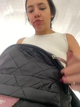 hannahb-e online show from February 13, 2026, 6:37 pm