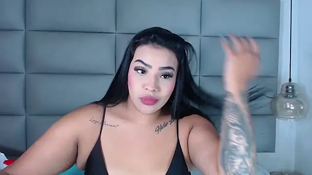 emily brontee  online show from January 4, 2025, 12:27 pm