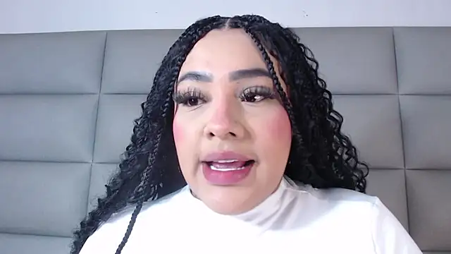 emily brontee  online show from January 6, 2025, 1:19 pm