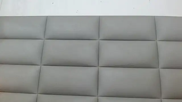 emily brontee  online show from October 25, 2025, 12:56 pm