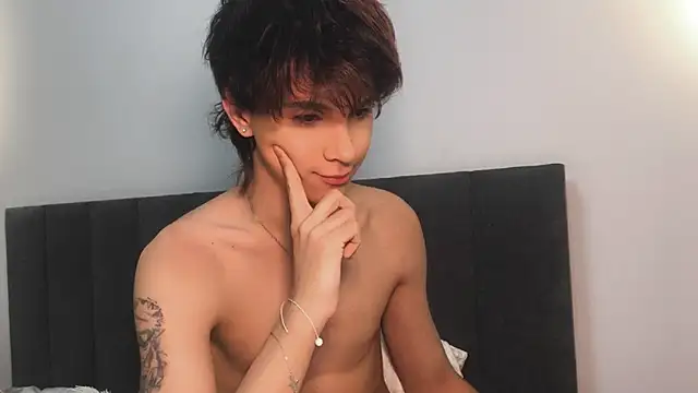 k0sta  online show from February 10, 2025, 5:03 am