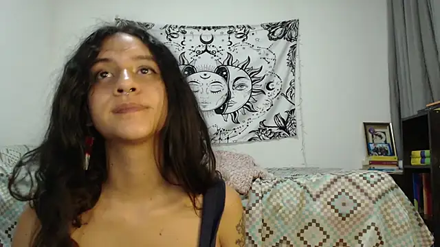 AlinaWoolf  online show from February 2, 2025, 9:51 am