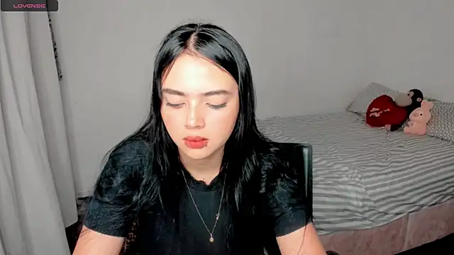 Sarah angell online show from December 22, 2024, 4:38 pm