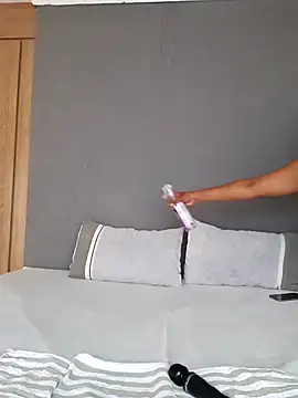 Snapshot of Jazmine-Blue chatting on December 22, 2024, 3:22 pm Jazmine-Blue online show from December 22, 2024, 3:22 pm