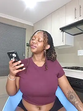 Snapshot of Jazmine-Blue chatting on October 14, 2025, 10:10 pm Jazmine-Blue online show from October 14, 2025, 10:10 pm