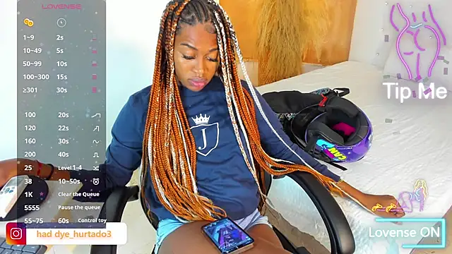 shenielxx online show from February 20, 2026, 1:55 pm