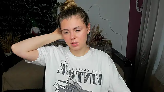 IsabellaBler online show from December 15, 2025, 6:50 am