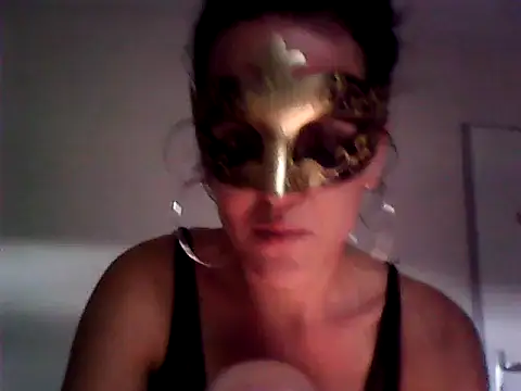 Masquegirlmysterious online show from October 1, 2025, 1:17 pm