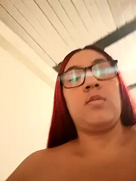 Isabella Du online show from March 26, 2026, 1:38 pm