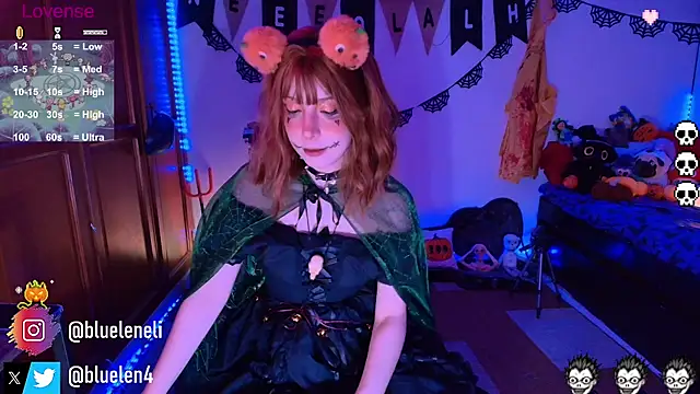 bluelen online show from October 31, 2025, 9:21 am