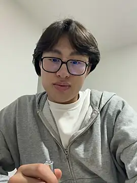 Snapshot of SrLuis18 chatting on June 4, 2026, 6:30 am SrLuis18 online show from June 4, 2026, 6:30 am
