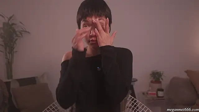 meganmei666 online show from April 19, 2026, 6:21 pm