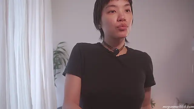 meganmei666 online show from May 6, 2026, 5:51 pm