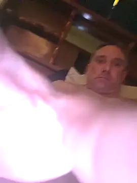 LIQRLOVR online show from February 28, 2026, 1:34 pm