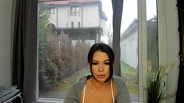 Selena Reeves online show from January 12, 2025, 9:51 am