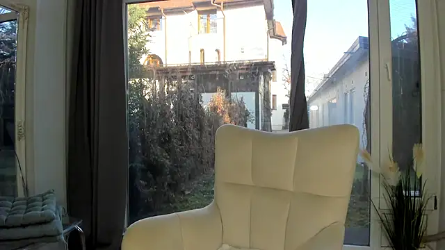 Selena Reeves online show from February 10, 2025, 7:04 am