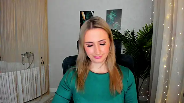 PassionGlow online show from March 5, 2025, 3:40 am