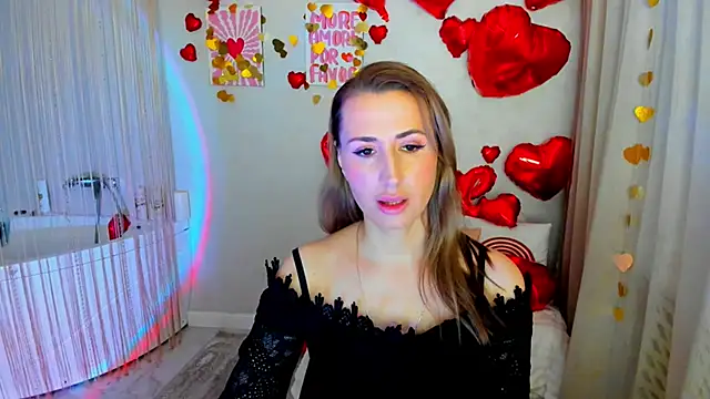 PassionGlow online show from February 4, 2026, 3:23 am