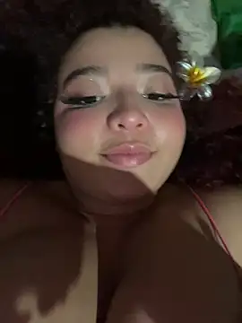 Snapshot of CharlotteMillers chatting on March 7, 2025, 12:23 pm CharlotteMillers online show from March 7, 2025, 12:23 pm