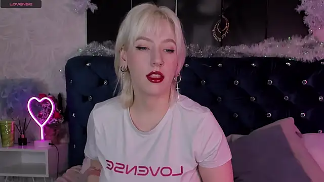Snapshot of RachelCart chatting on January 13, 2025, 3:45 am RachelCart online show from January 13, 2025, 3:45 am
