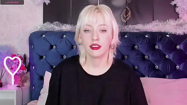 Snapshot of RachelCart chatting on January 13, 2025, 12:56 pm RachelCart online show from January 13, 2025, 12:56 pm