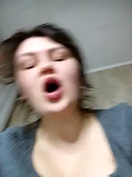 BlackCurly online show from March 9, 2025, 9:25 pm