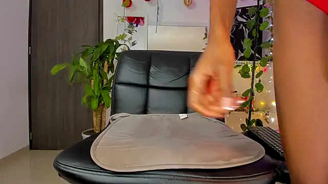 SharonGrowing online show from December 3, 2024, 8:06 pm