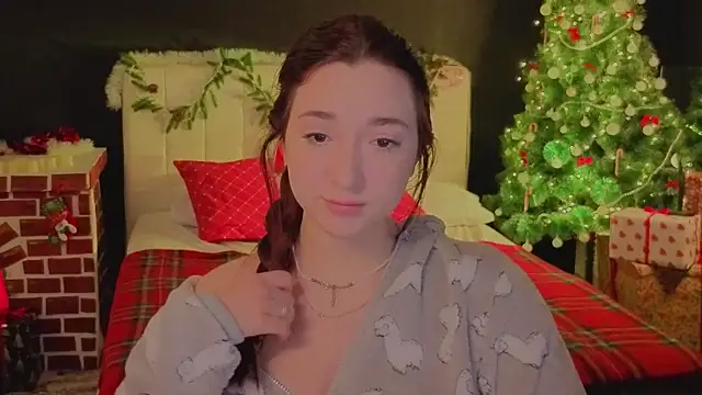 YasmineWest online show from December 5, 2025, 9:51 am