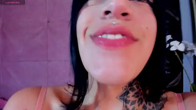 Snapshot of cattleya_jensen_ chatting on February 6, 2025, 4:36 pm cattleya jensen online show from February 6, 2025, 4:36 pm