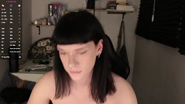 carthylovvve online show from March 13, 2025, 6:56 pm