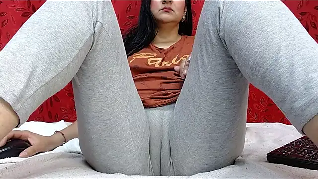 MELANIE SEX69 online show from February 20, 2026, 9:26 pm