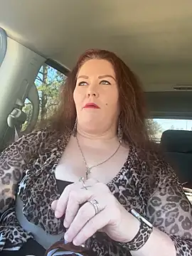 Snapshot of fatfabulous1981 chatting on October 18, 2025, 9:04 pm fatfabulous1981 online show from October 18, 2025, 9:04 pm